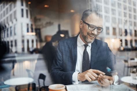 bisnis   menjanjikan   digital marketer