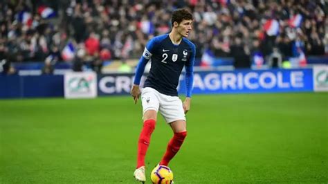 Mercato Bayern Munich Pavard Le Club A Besoin De Sang Neuf