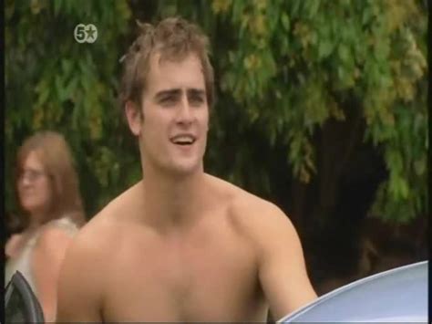 Everybody Needs Naked Neighbours Nudity From The Men Of The Tv Series Page Lpsg