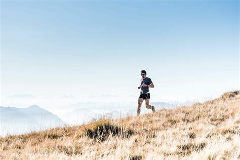 Stress Fractures from Running: Symptoms, Treatment, and Prevention