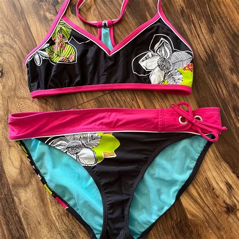 Athleta Sporty Bikini Gem