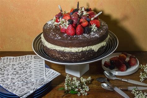 Nude cake de chocolate y quinotos con crema de mascarpone y frutos rojos por mi cumpleaños Cocina