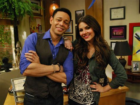 Where Are They Now? The Cast of ‘Victorious’ – Obsev