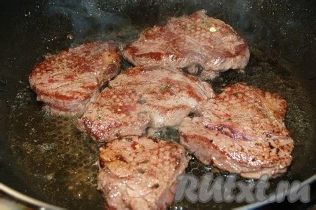 Стейки из вырезки говядины на сковороде: 4 фото в рецепте