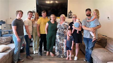 How many kids does Janelle Brown have? | The US Sun