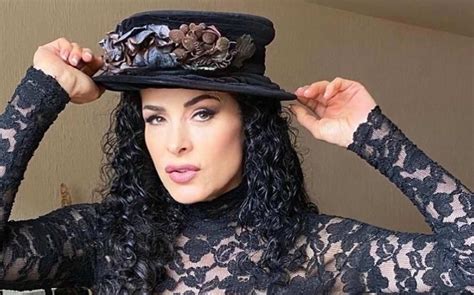 Lourdes Mungu A Utiliza Ex Tico Bikini A Sus A Os Fama