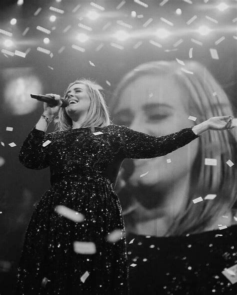 Pin by Bia on ᴀᴅᴇʟᴇ ᴀᴅᴋɪɴꜱ Adele Concert