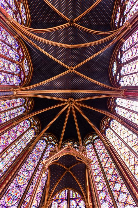 Sainte Chapelle Paris, [3366x5049] : r/ArchitecturePorn