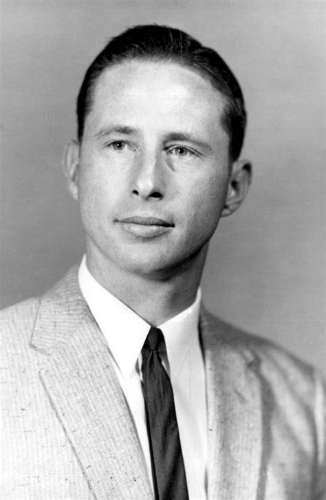 Julian Bennett (politician) - Wikipedia