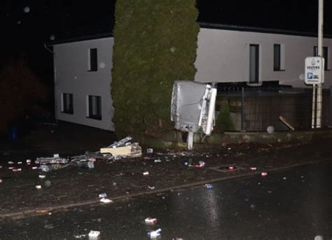 Paderborn Zigarettenautomat Gesprengt Polizei Sucht Zeugen