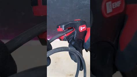 😲 Как работает стриппер для снятия оболочки с кабеля EKF WS-14 # ...