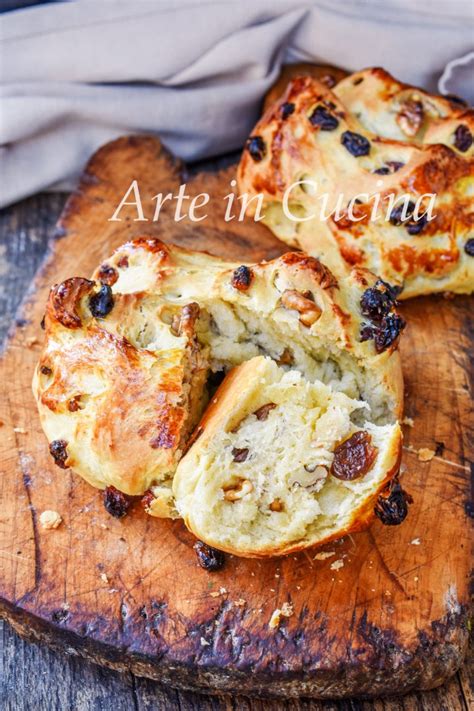 Pane Dei Santi Ricetta Dolce Tipica Con Noci E Uvetta