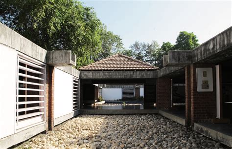 Charles Correa's Gandhi Memorial Museum: A Tribute to Sabarmati Ashram