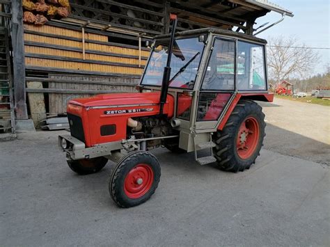 Traktor Zetor 5911