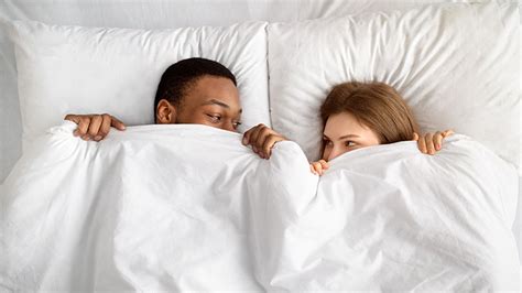 Ergebnisse der KIGGS Welle Mädchen haben früher Sex als Jungen PTAheute