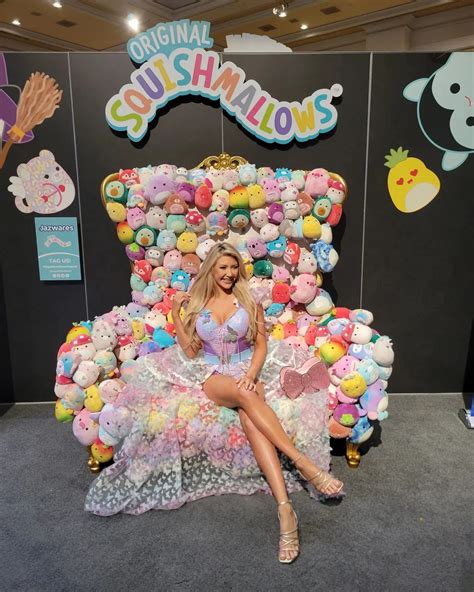 Home Starline LA Womens Costumes Lingerie