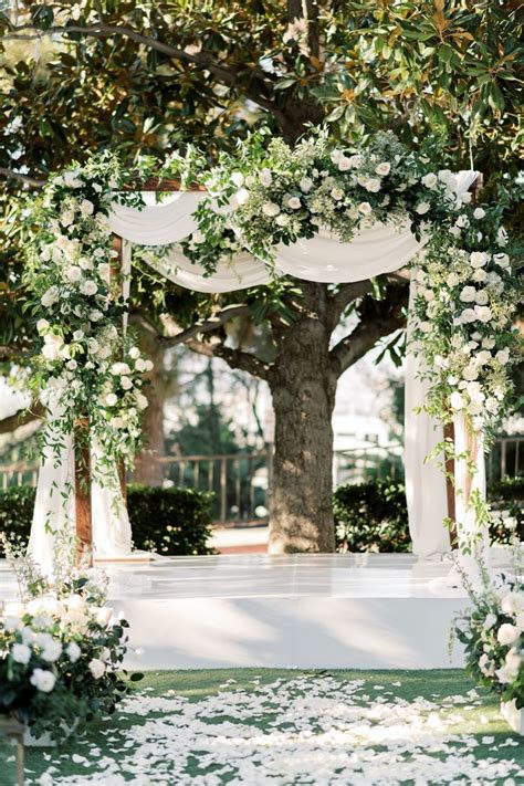 Gorgeous Chuppah Wedding Chuppah Wedding Arch Flowers White Roses