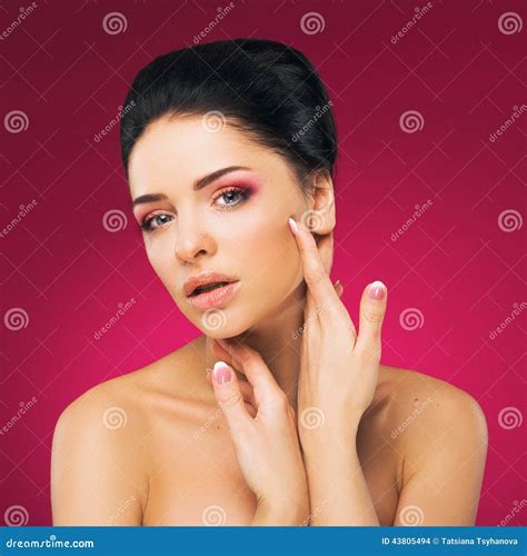 Profilo Stazione Termale Ragazza Del Brunette In Rivestimento Di Cuoio Fotografia Stock