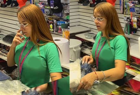 Brunette Round Ass Oc Spandex Leggings Yoga Pants Forum