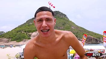 magrinho fodendo o negão XVIDEOS