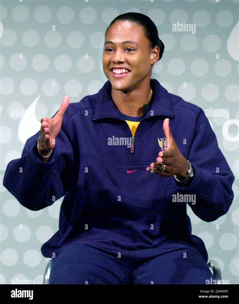 Marion jones medals hi-res stock photography and images - Alamy