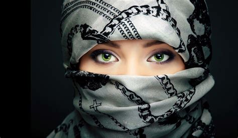 Hijab Wallpapers Top Free Hijab Backgrounds Wallpaperaccess