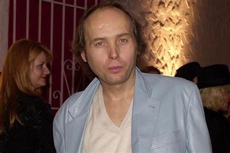 Dwight Yoakam, Wife Emily Joyce Welcome First Child