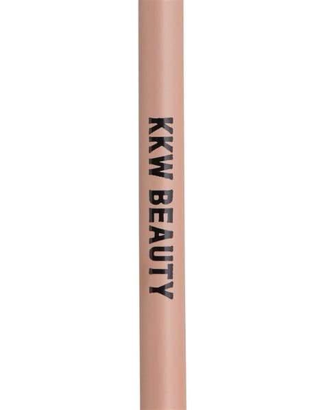 Best Nude Lip Liners For Fuller Defined Looking Lips