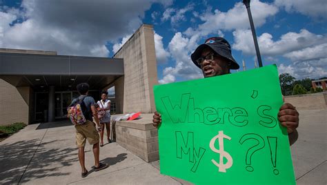 Students protest over penn state university financial aid delays 3