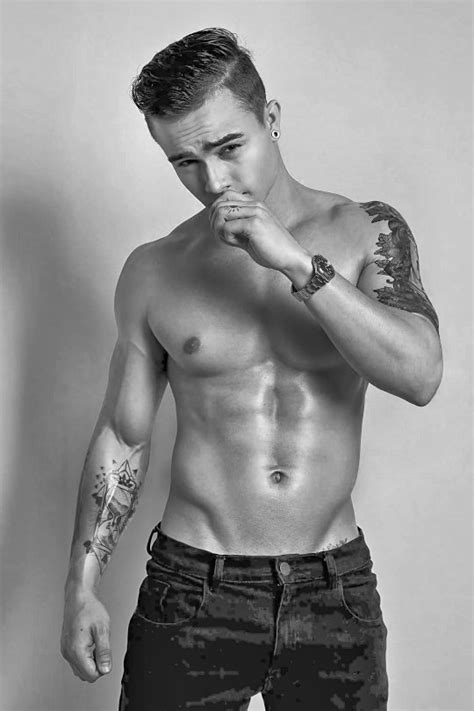 Hot Dudes 26 October 2022 Hot Guys