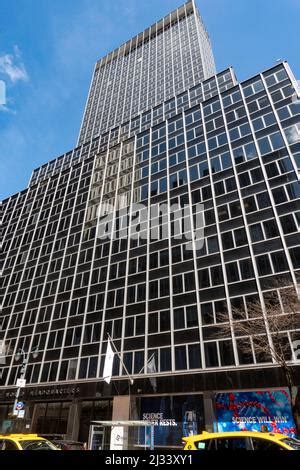 Pfizer World Headquarters 235 E 42nd St New York Ny Exterior Of A