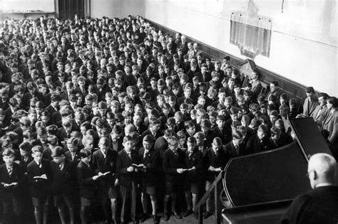 24 Hymns You Sang In Primary School That Were Absolute Belters