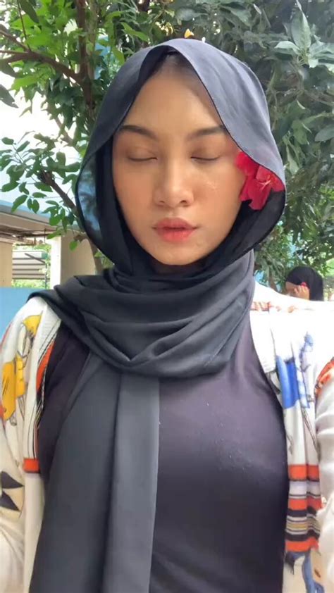 Ayo Bikin Goyang Tiktok Hot Sama Gua Hah Aku Grogi Goyang Vids