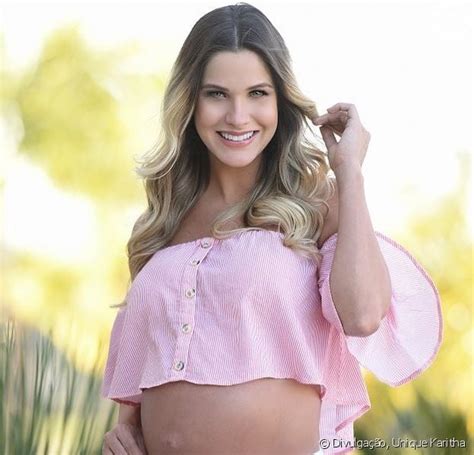 Andressa Suita Grávida De 9 Meses Mostra Barriga E Segue Usando Calça Jeans Purepeople