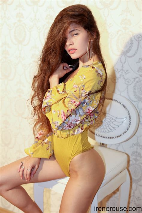 Smoking Hot Irene Rouse Showing Her Small Tits While Posing Photos