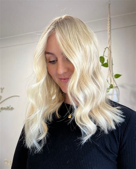 HAIR.BY.KENZIEE (@hair.by.kenziee) • Instagram photos and videos