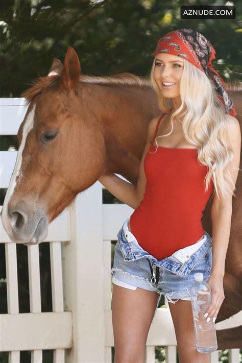 BROOKLYN CLIFT Nude AZNude