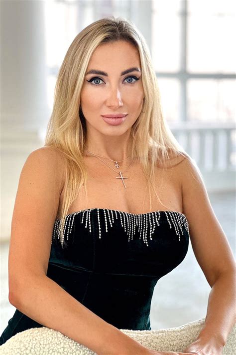 Wonderful Marina 39 Y O From Krivoy Rog With Blonde Hair ID 448200 LadaDate