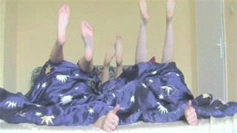 Ff Lslkmw GIRLS LONG FREAKY POSITIONS LESBIAN FAKE SEX SD