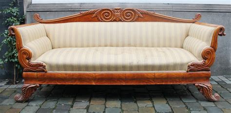 Софа, дерево, ткань, Швеция, 1820-1870 гг. стоимостью 388800 руб.