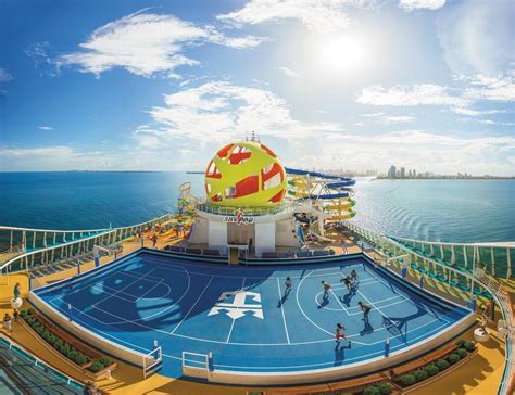 15 Free Things to Do on Mariner of the Seas | Royal Caribbean Blog