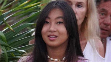 Hyper Hot En Bikini Jade Hallyday Fait Sensation Sur La Toile Photo Togo Web TV