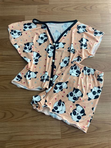 A M Lingerie Cat Logo Atacado