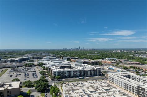 Revolve Atx Apartments In Austin Tx