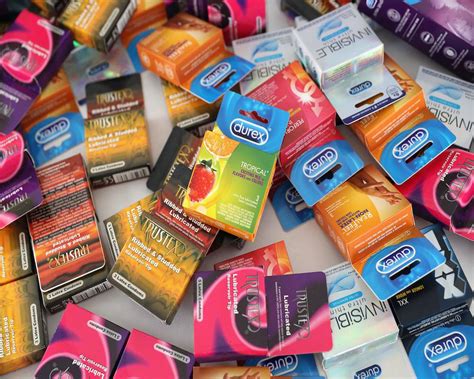 Safe Sex Tips For Women Who Don T Like External Or Internal Condoms
