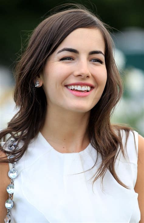 Camilla Belle Photo Pics Wallpaper Photo Camilla Belle Brunette Beauty Camila Belle