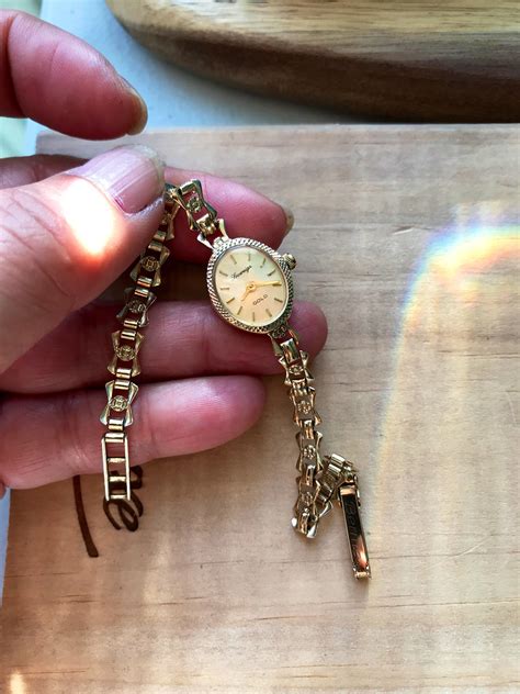 Vintage Ladies 9ct Gold Watch 9ct Gold Bracelet Runs Well Serviced