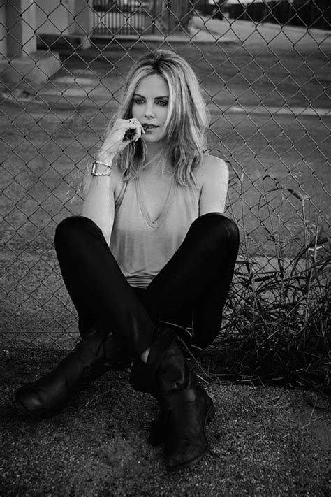 The Hottest Near Nude Charlize Theron Photos 12thBlog