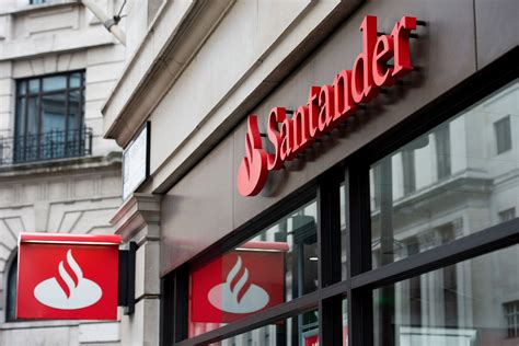 Santander down: Mobile banking app not working as company recommends workaround | The Independent