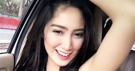 KISAH SEX GADIS BAYARAN YANG SUNGGUH NIKMAT Agen Pusat Lendir